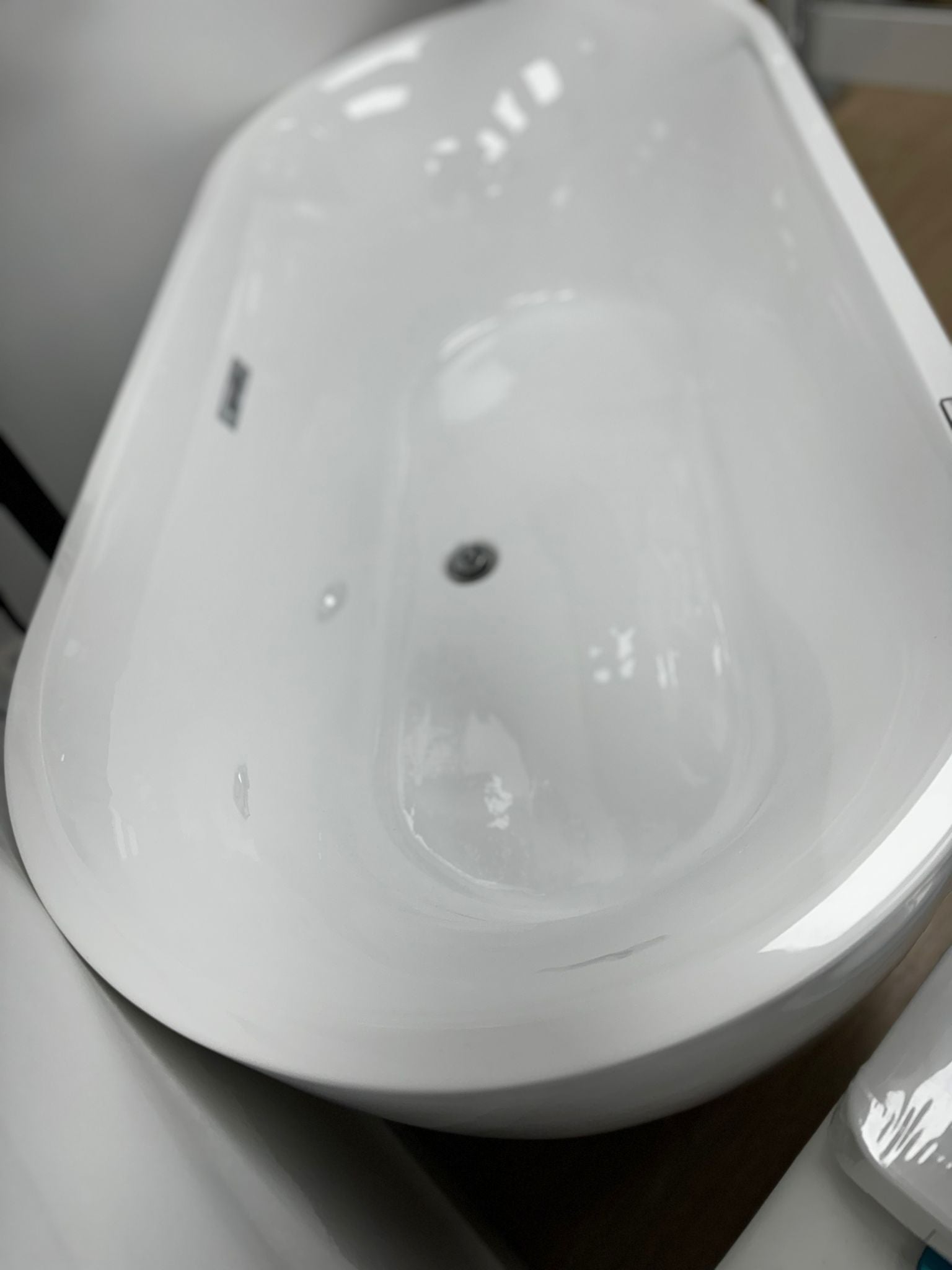 White Bathtub