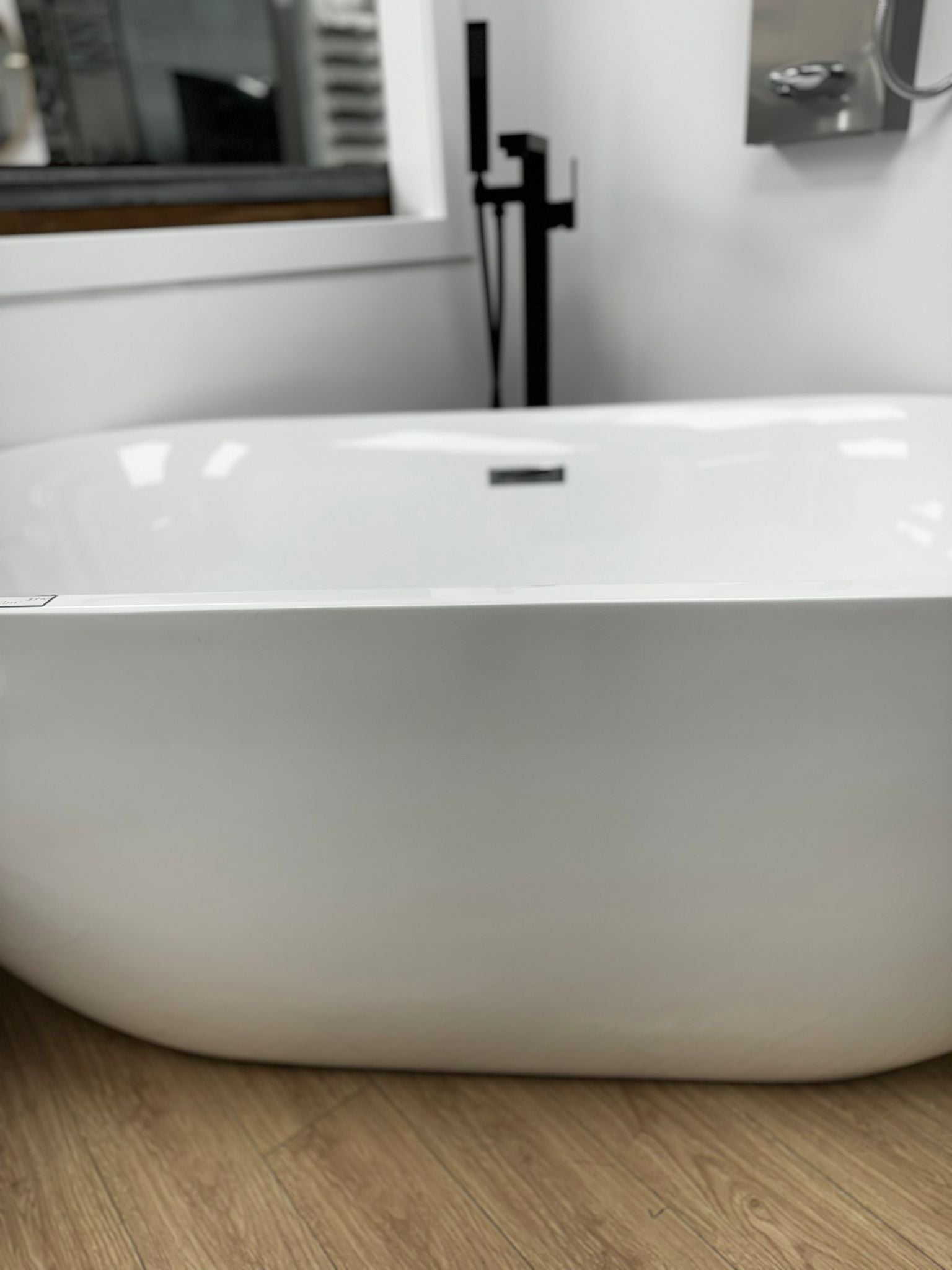 White Bathtub
