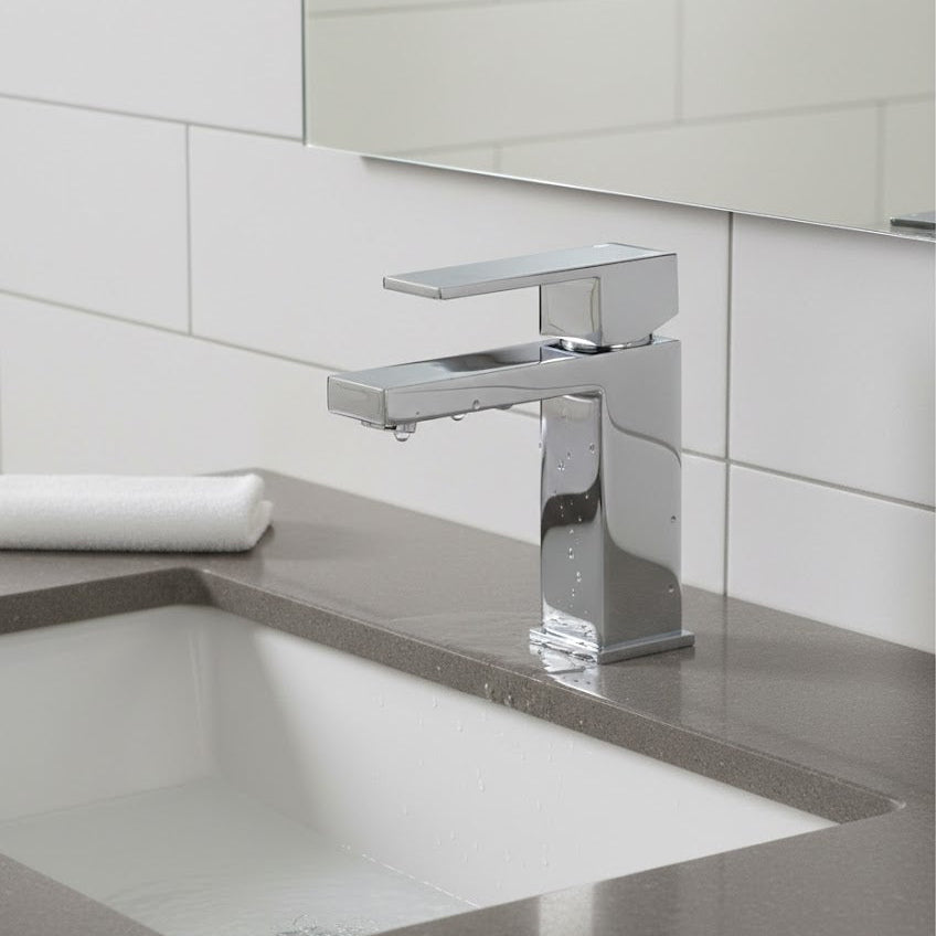 Streamline Elegance: Single Hole Faucet CM01044PC