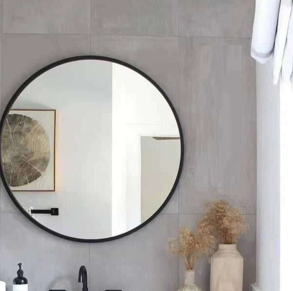 28" Round Black Mirror