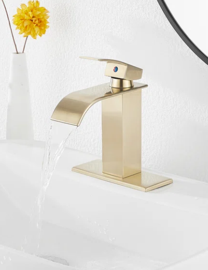 Golden Elegance: Single-Handle Faucet in Brushed Gold