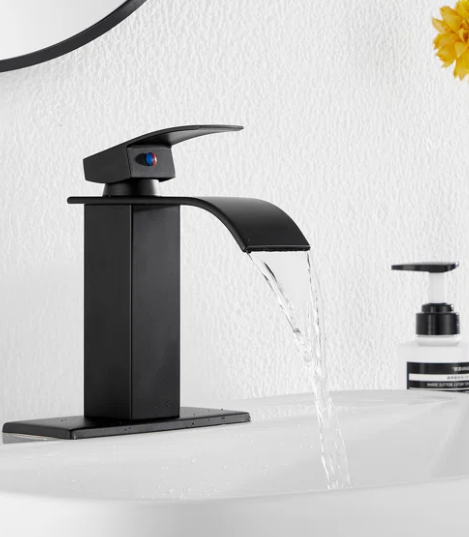 Shadow Stream: Single-Hole Faucet Set in Matte Black
