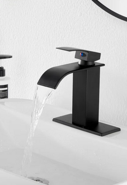 Shadow Stream: Single-Hole Faucet Set in Matte Black