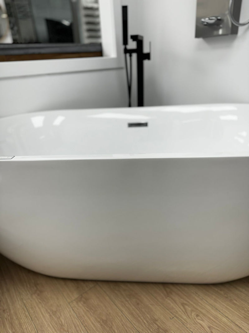 White Bathtub